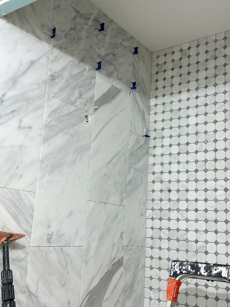 Mini Octagony Grey i Calacatta