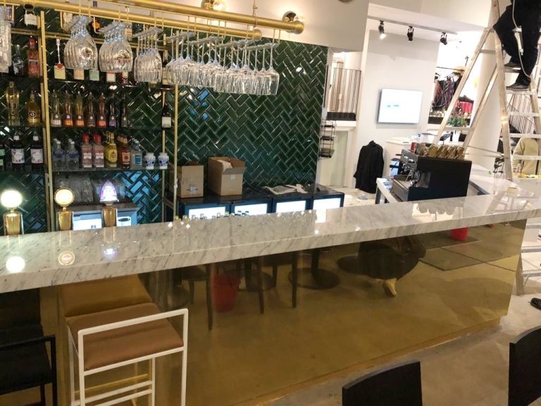 Bianco Carrara – bar marmurowy w kawiarni, Sztokholm