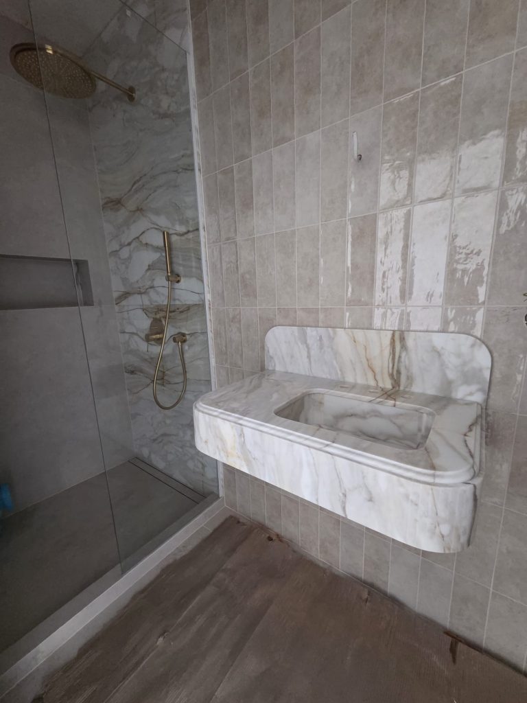 Umywalka marmurowa Calacatta Borghini
