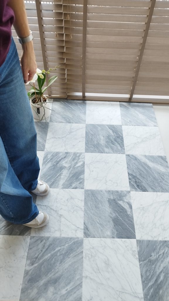 Szachownica Bardiglio i Carrara mat