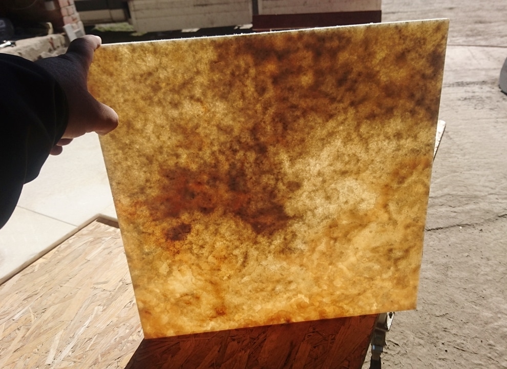 Onyx Crema